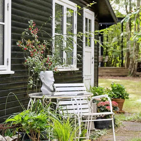 With Orangery Near And Forest 度假居 *