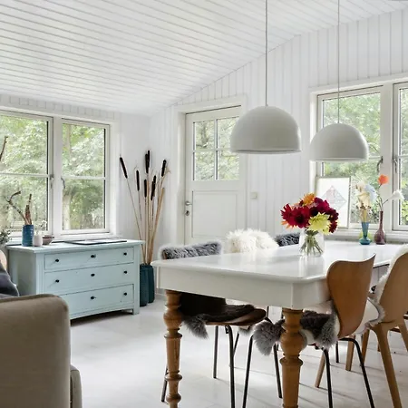 With Orangery Near And Forest * Vig